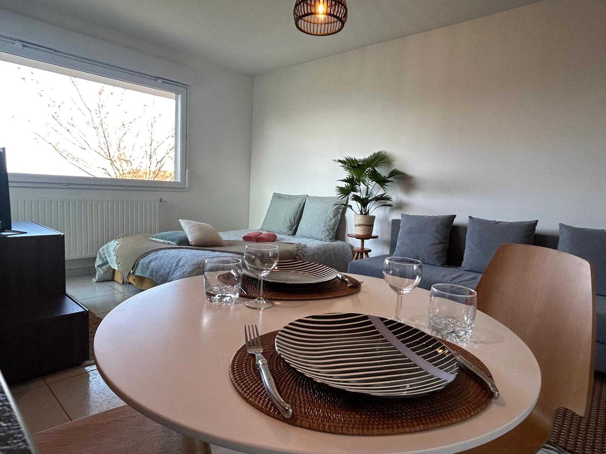 Appartement Jolie Vue Au Calme à Évian-les-Bains Extérieur photo